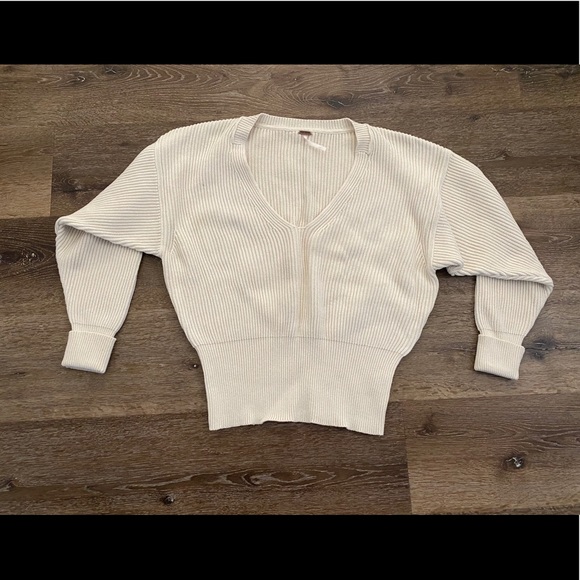 Free People Sweater - Picture 2 of 2